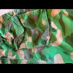 Mini Boden Bottoms - 6/7 lot of Mini Boden shorts. Mini Boden Bottoms - 6/7 lot of Mini Boden shorts.